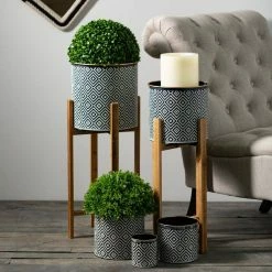 SULLIVANS Black and White Gemoetric Pattern Metal Planter on Stand (Set of 2) -Vigoro Shop black and white patterned sullivans plant pots met1830 4f 1000