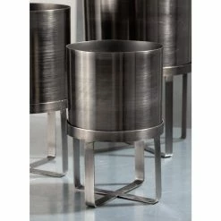 Vigoro Shop -Vigoro Shop pewter sullivans plant pots met1627 c3 1000