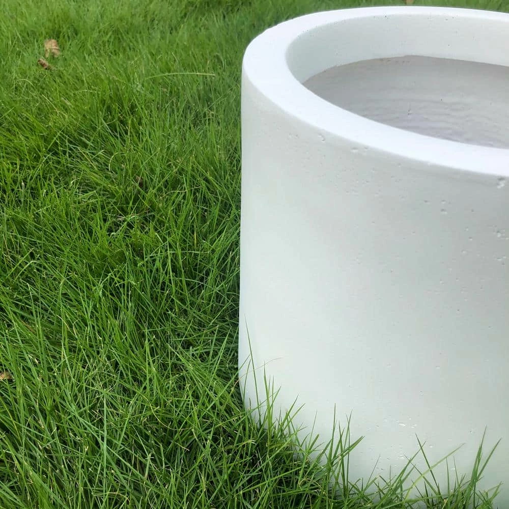 KANTE 12.9 in. W Round Pure White Concrete/Fiberglass Indoor Outdoor Modern Seamless Planter 6 KANTE 12.9 in. W Round Pure White Concrete/Fiberglass Indoor Outdoor Modern Seamless Planter - Image 4