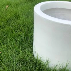 KANTE 15.8 in. W Round Pure White Concrete/Fiberglass Indoor Outdoor Modern Seamless Planter -Vigoro Shop pure white kante plant pots osc0119c c80011 1f 1000
